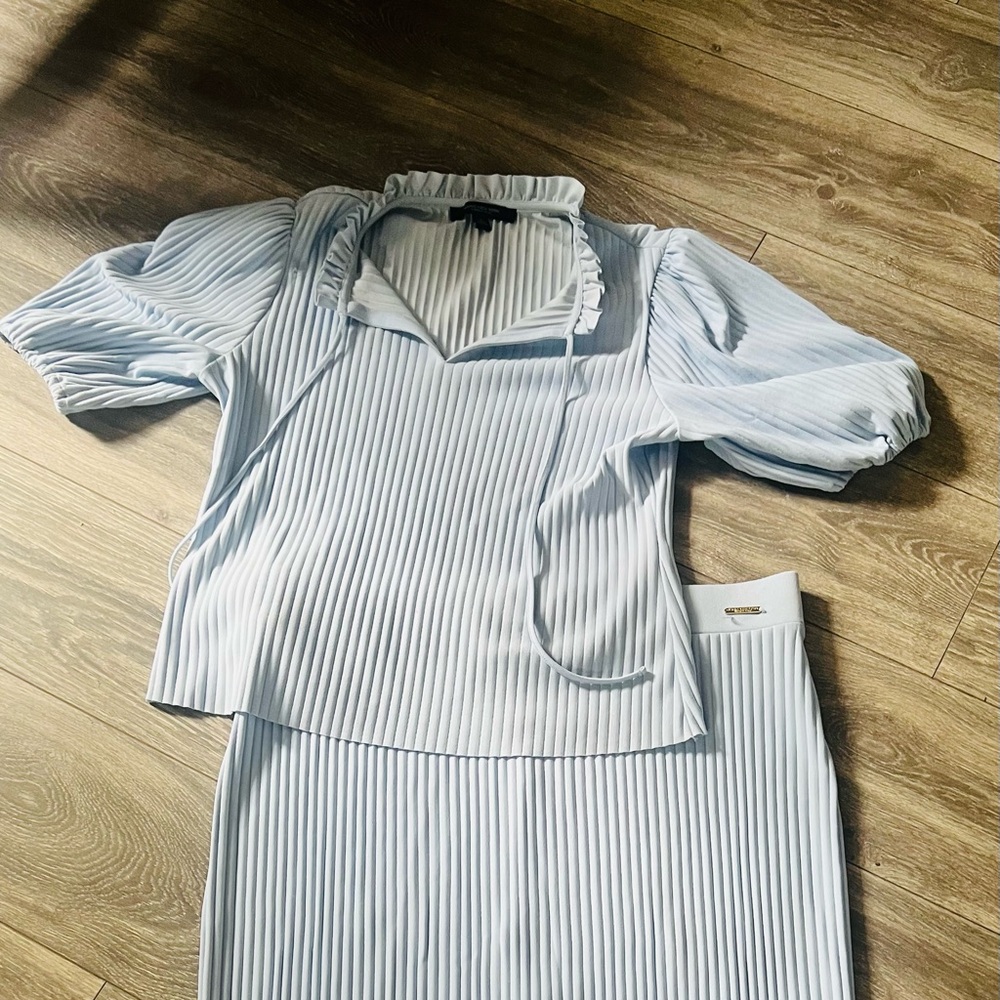 Marc New York Light Blue Pleated Midi Skirt and Matching Top, Top L skirt XL